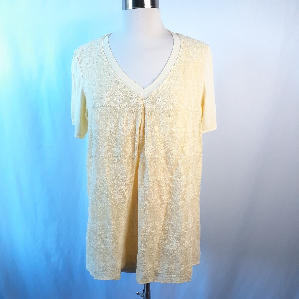 Sundance Easy V Neck Yellow Embordered Top Tee Size Small Pleated Western Pleat